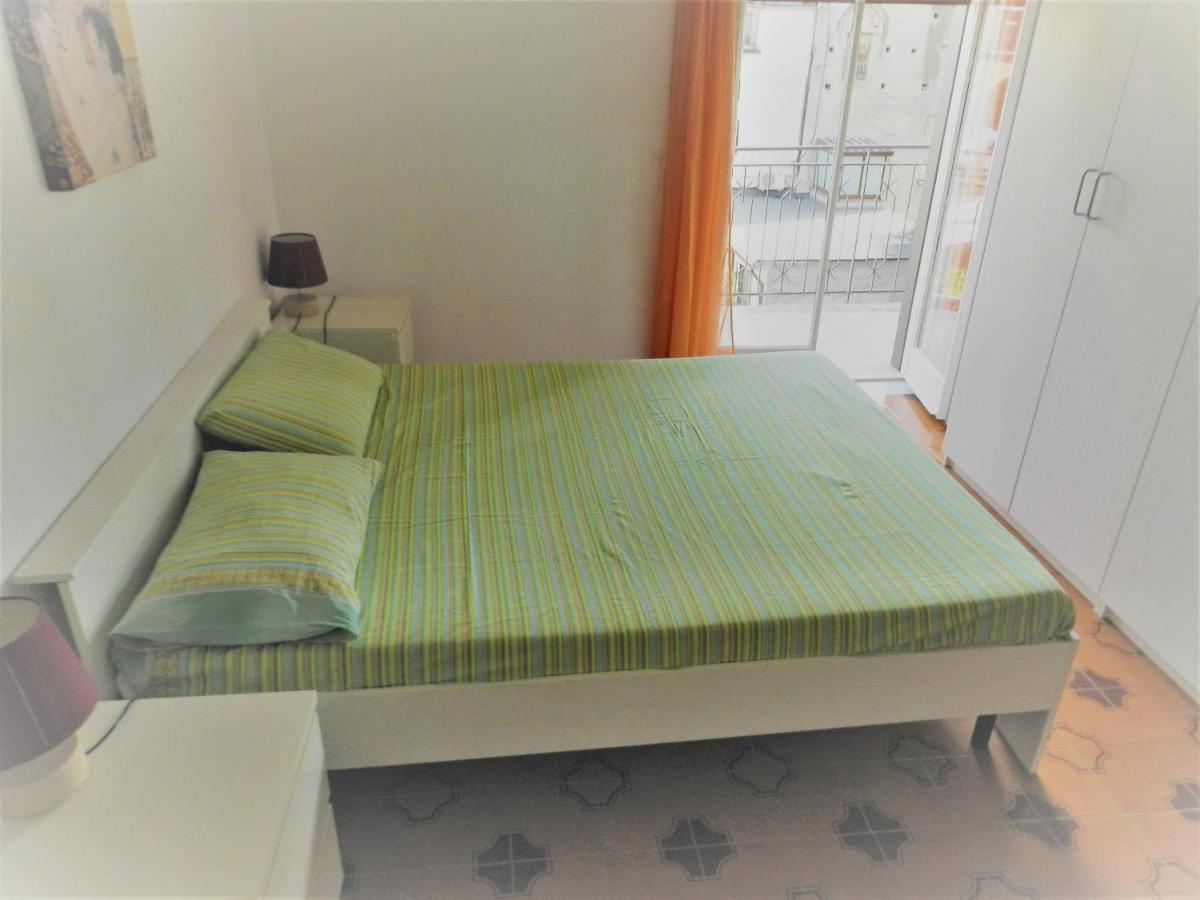 Apartment In Patti Marina: A Step Away From The Sea And From The Center! エクステリア 写真